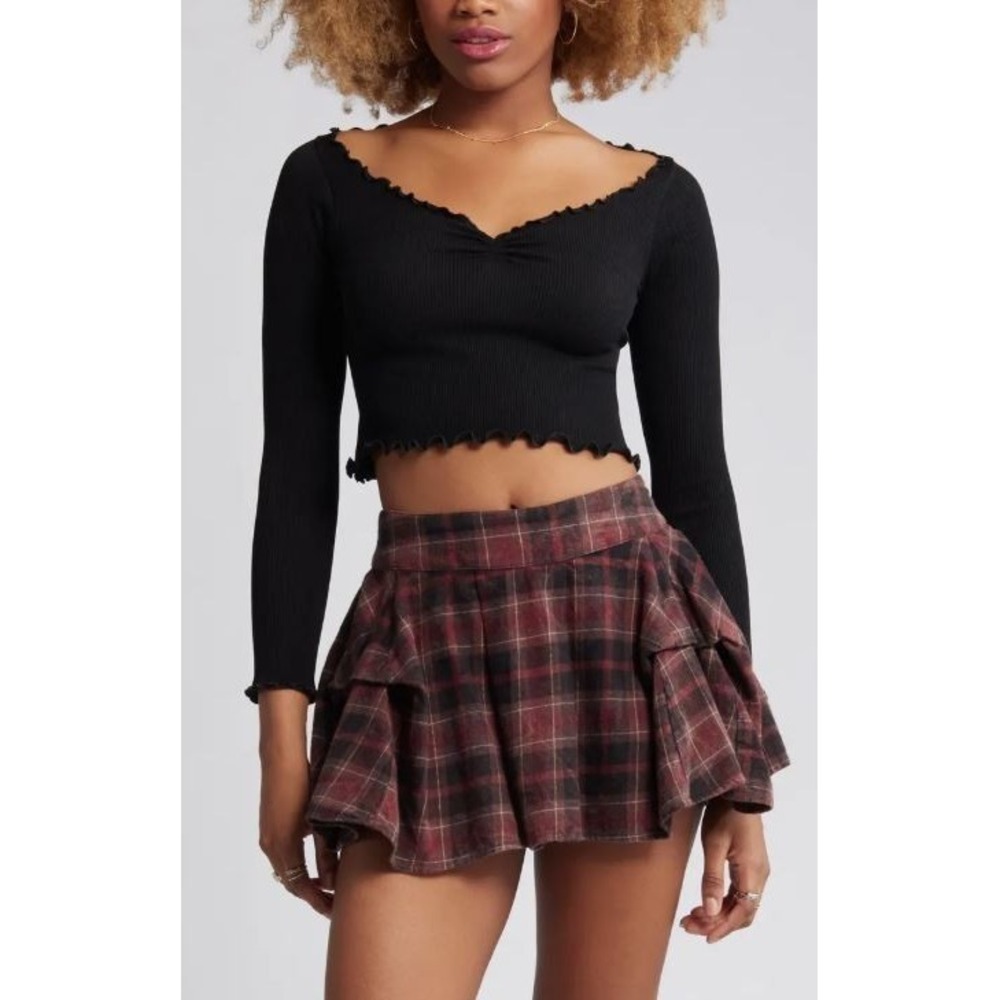 BDG Urban Outfitters Women's Elsie Rib Long Sleeve Crop Top in Black Large